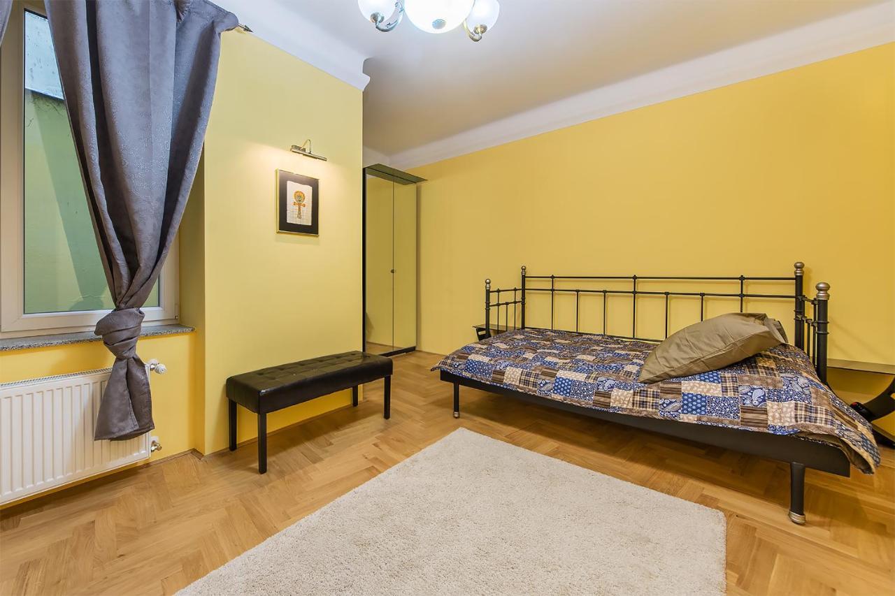 In Heart Of Prague - 2Br 2Ba Elegant Downtown Apt Bagian luar foto