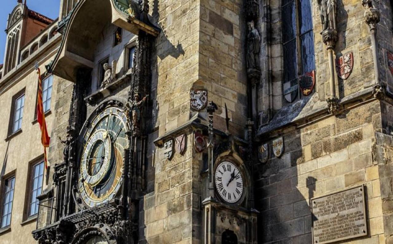 In Heart Of Prague - 2Br 2Ba Elegant Downtown Apt Bagian luar foto